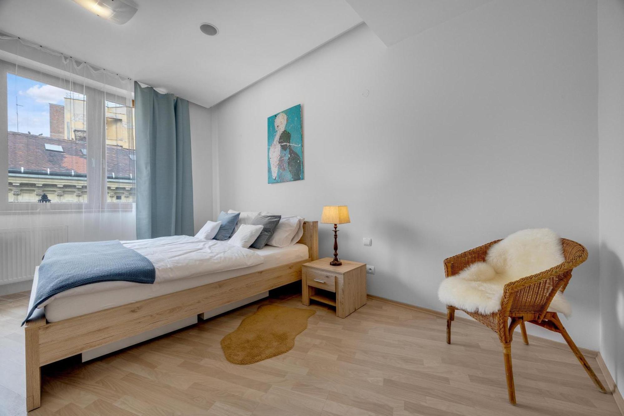 Revon Art-Deco Apartment Laurinska 브라티슬라바 외부 사진